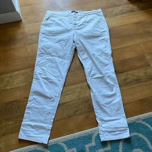 White pants that are very comfy